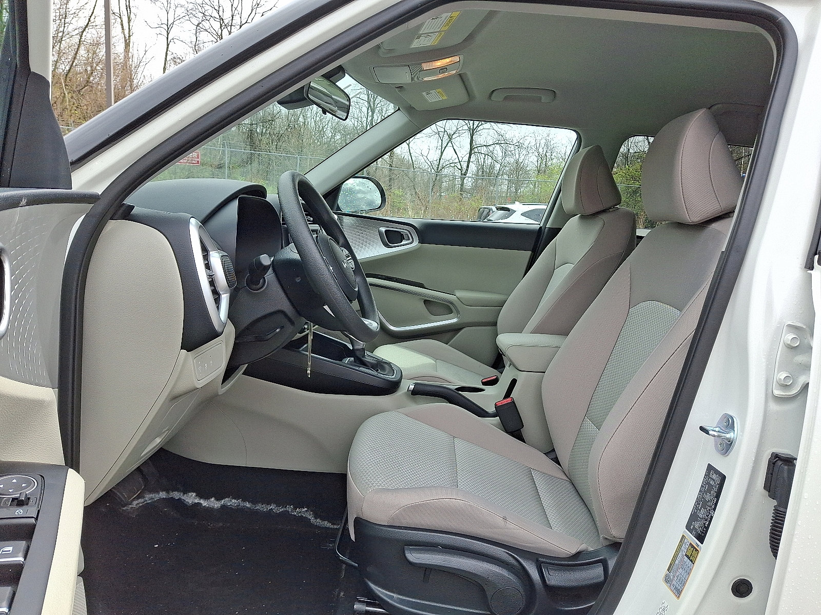 Used 2025 Kia Soul LX w/ LX Technology Package image 13