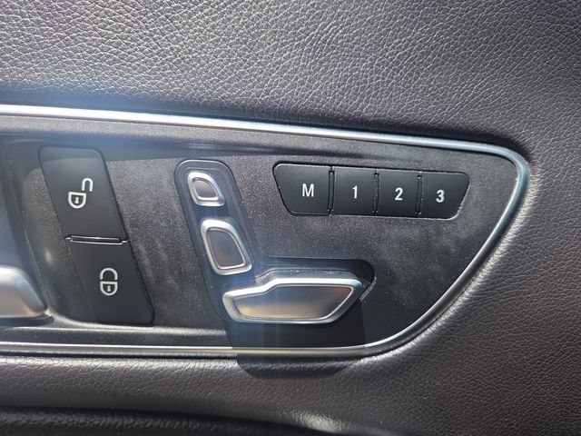Used 2018 Mercedes-Benz CLA 250 4MATIC image 17
