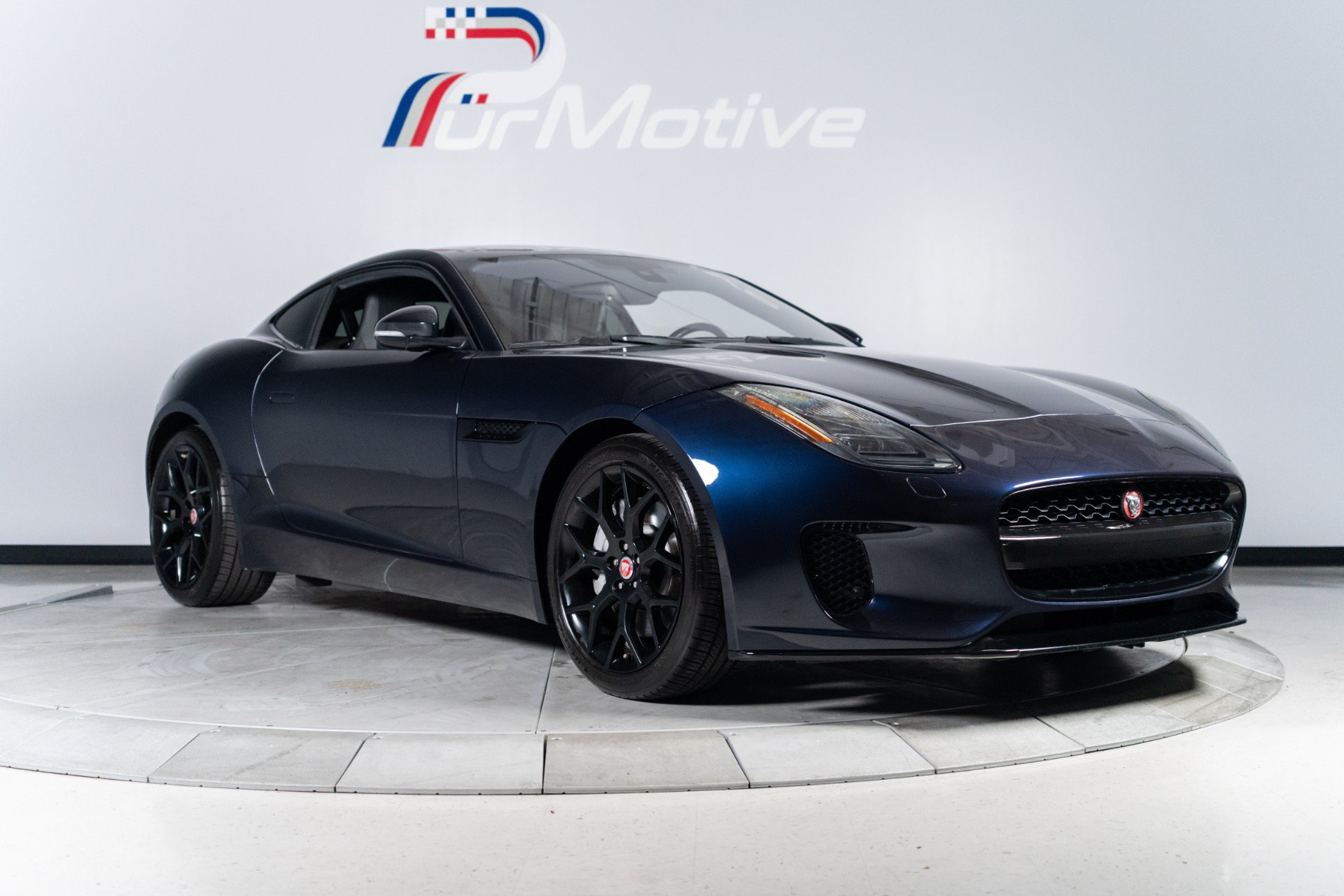 Used 2018 Jaguar F-TYPE Coupe RWD image 31