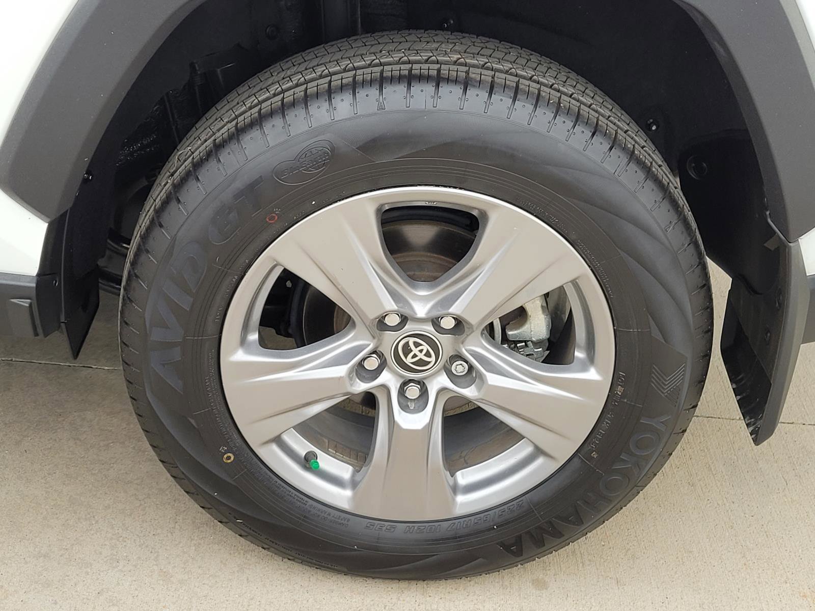 Used 2023 Toyota RAV4 XLE w/ Convenience Package image 23