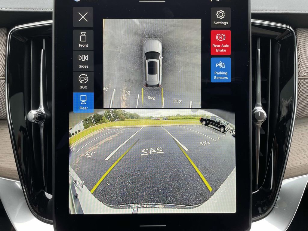 New 2026 Volvo XC90 T8 Plus image 19