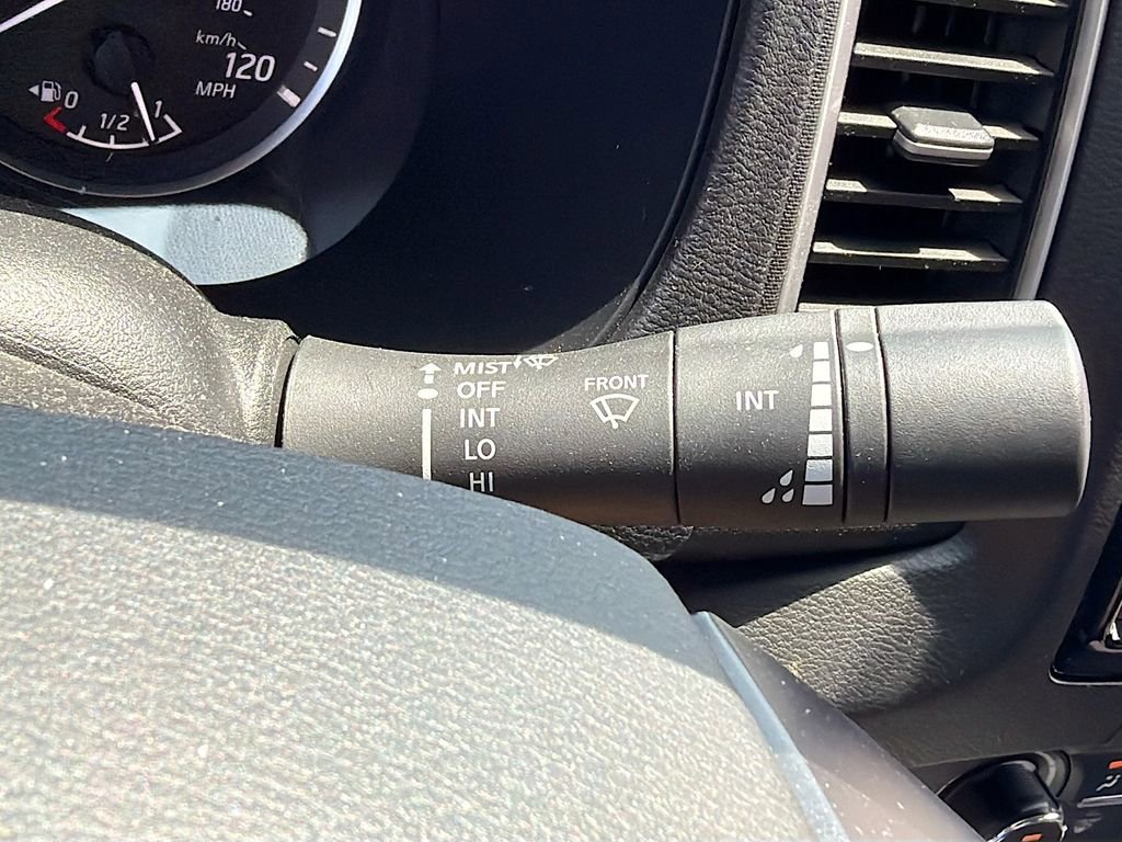 Used 2024 Nissan Frontier SV RWD image 20