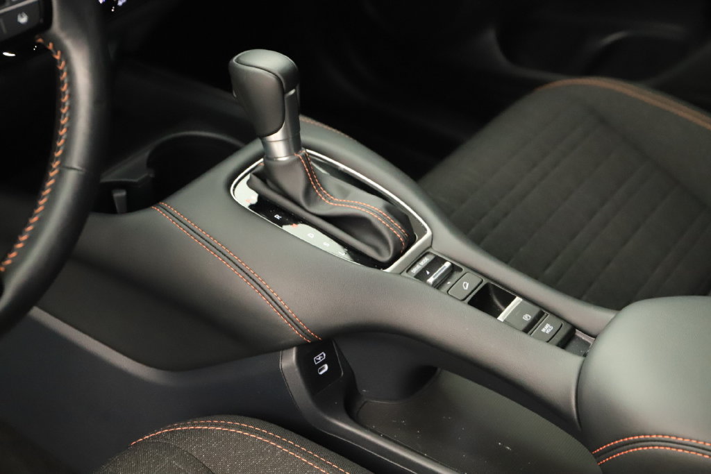 Used 2025 Honda HR-V Sport image 17