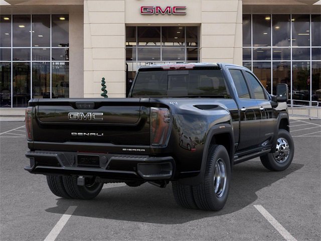 New 2026 GMC Sierra 3500 Denali Ultimate w/ LPO, Black Badging Package image 4