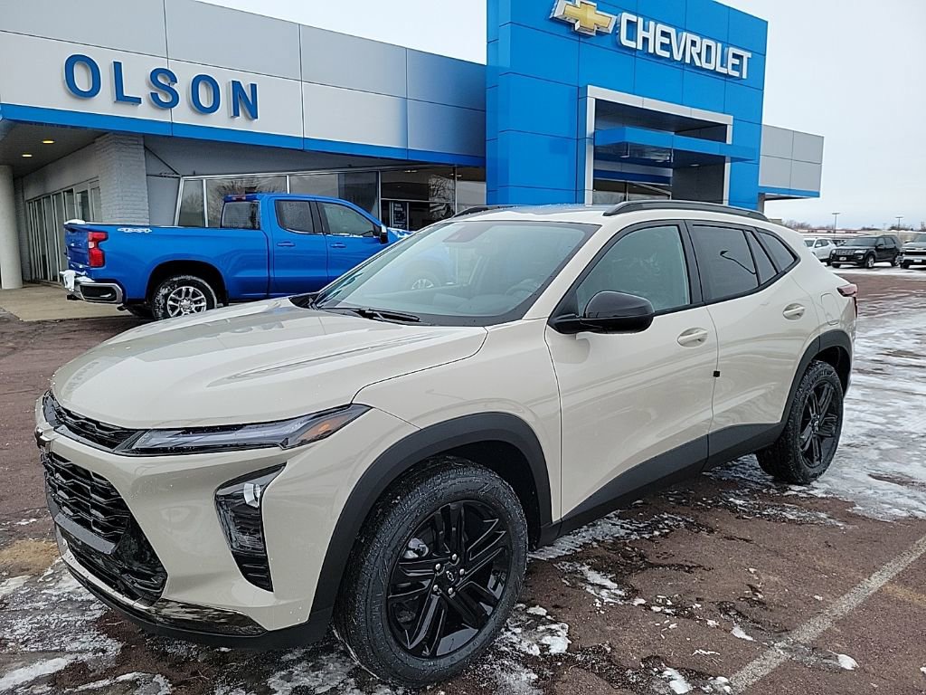 New 2026 Chevrolet Trax ACTIV image 1