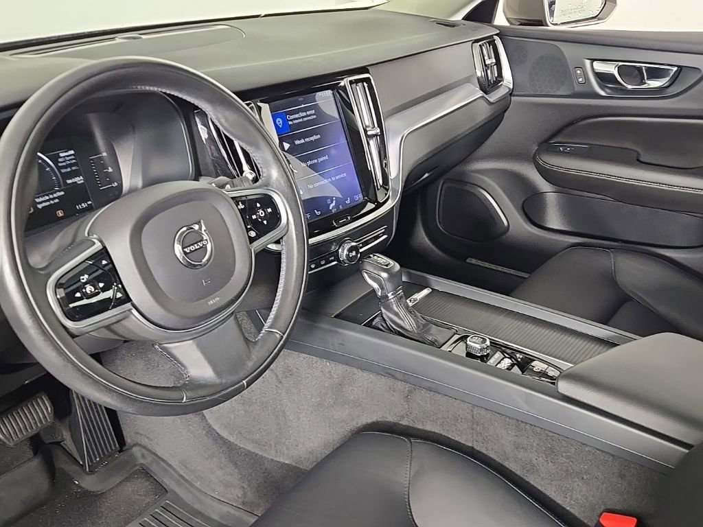 Used 2019 Volvo S60 T5 Momentum w/ Premium Package image 17