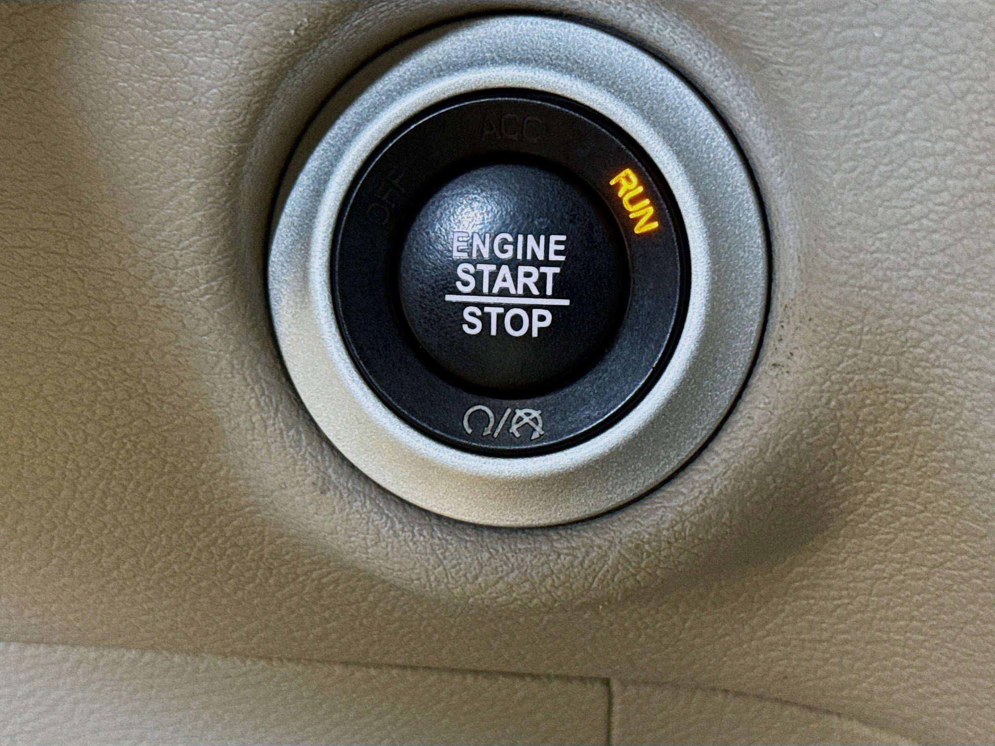 Used 2022 Chrysler Voyager LX FWD image 21