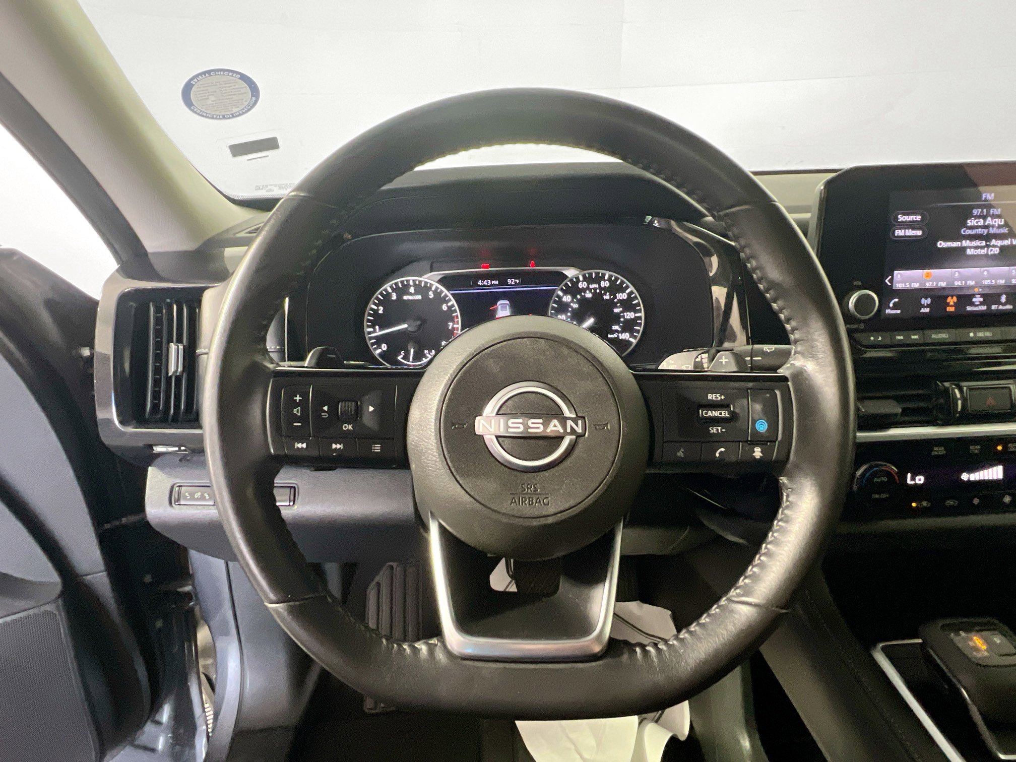 Used 2023 Nissan Pathfinder SV image 17