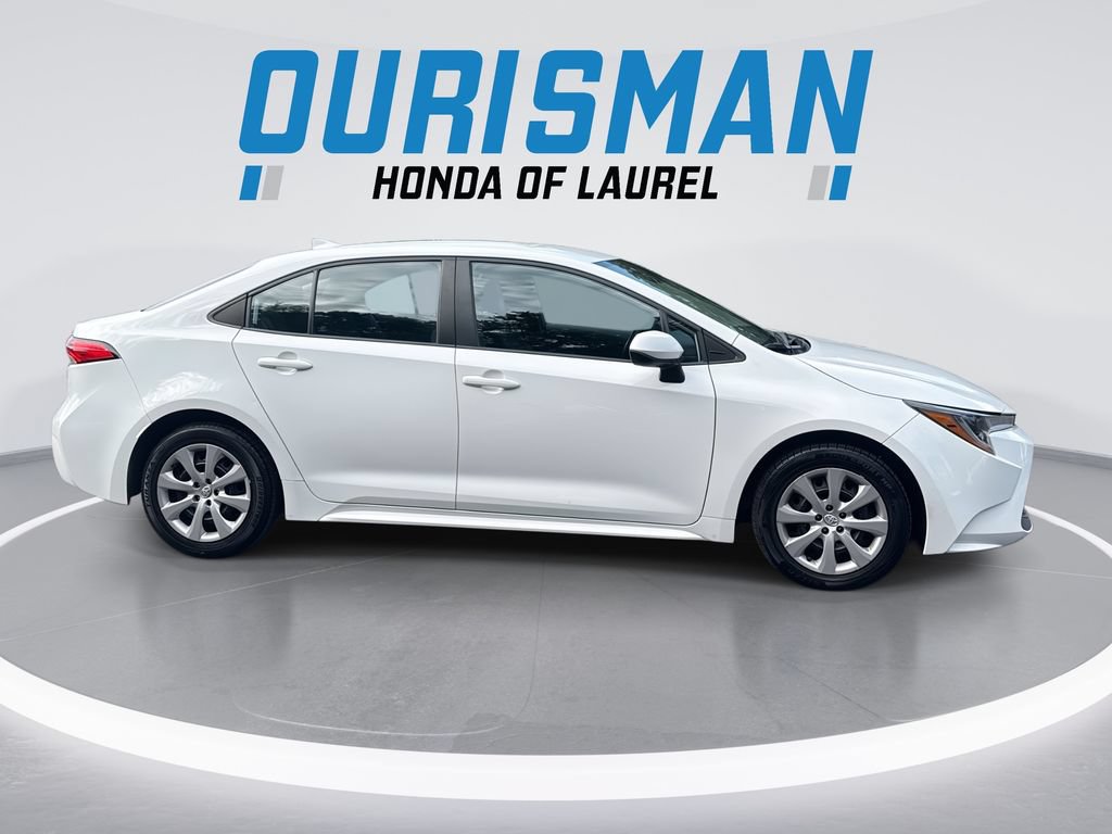 Used 2022 Toyota Corolla LE FWD image 9