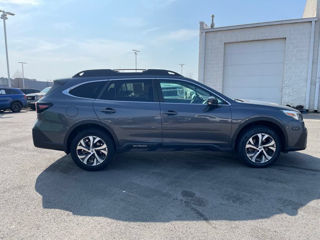 Used 2022 Subaru Outback Limited AWD/4WD image 9