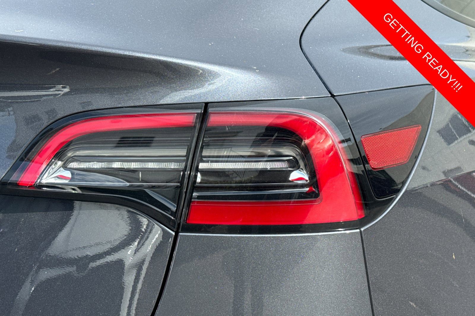 Used 2023 Tesla Model 3 Standard Range image 7