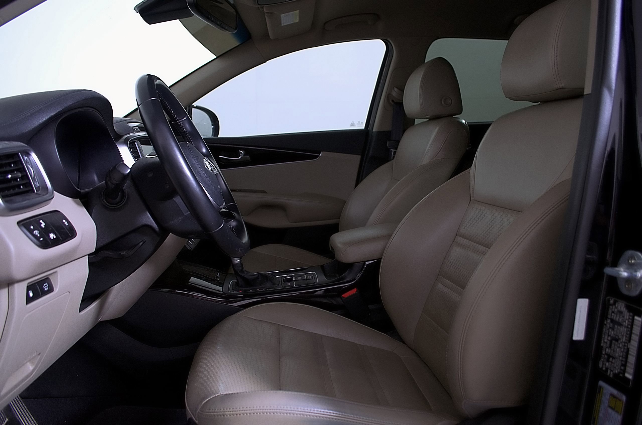 Used 2019 Kia Sorento EX FWD image 15