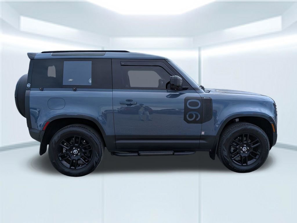 Used 2023 Land Rover Defender 90 S image 7