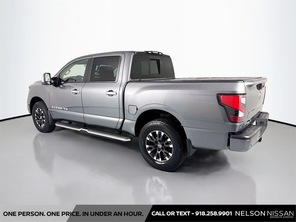 Used 2020 Nissan Titan SL w/ Moonroof Package AWD/4WD image 7