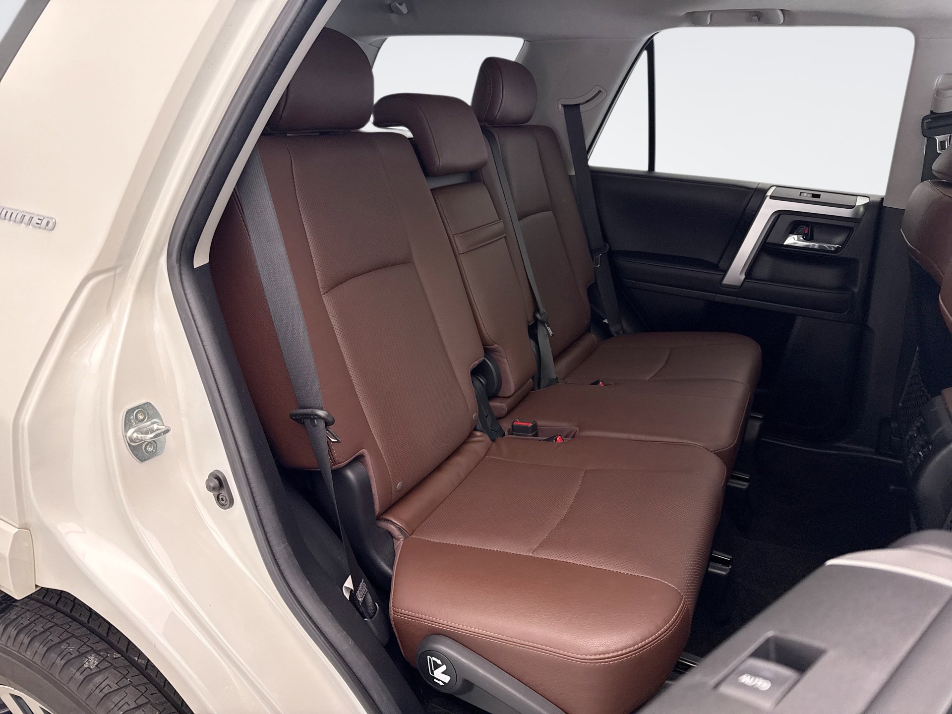 Used 2022 Toyota 4Runner Limited AWD/4WD image 19