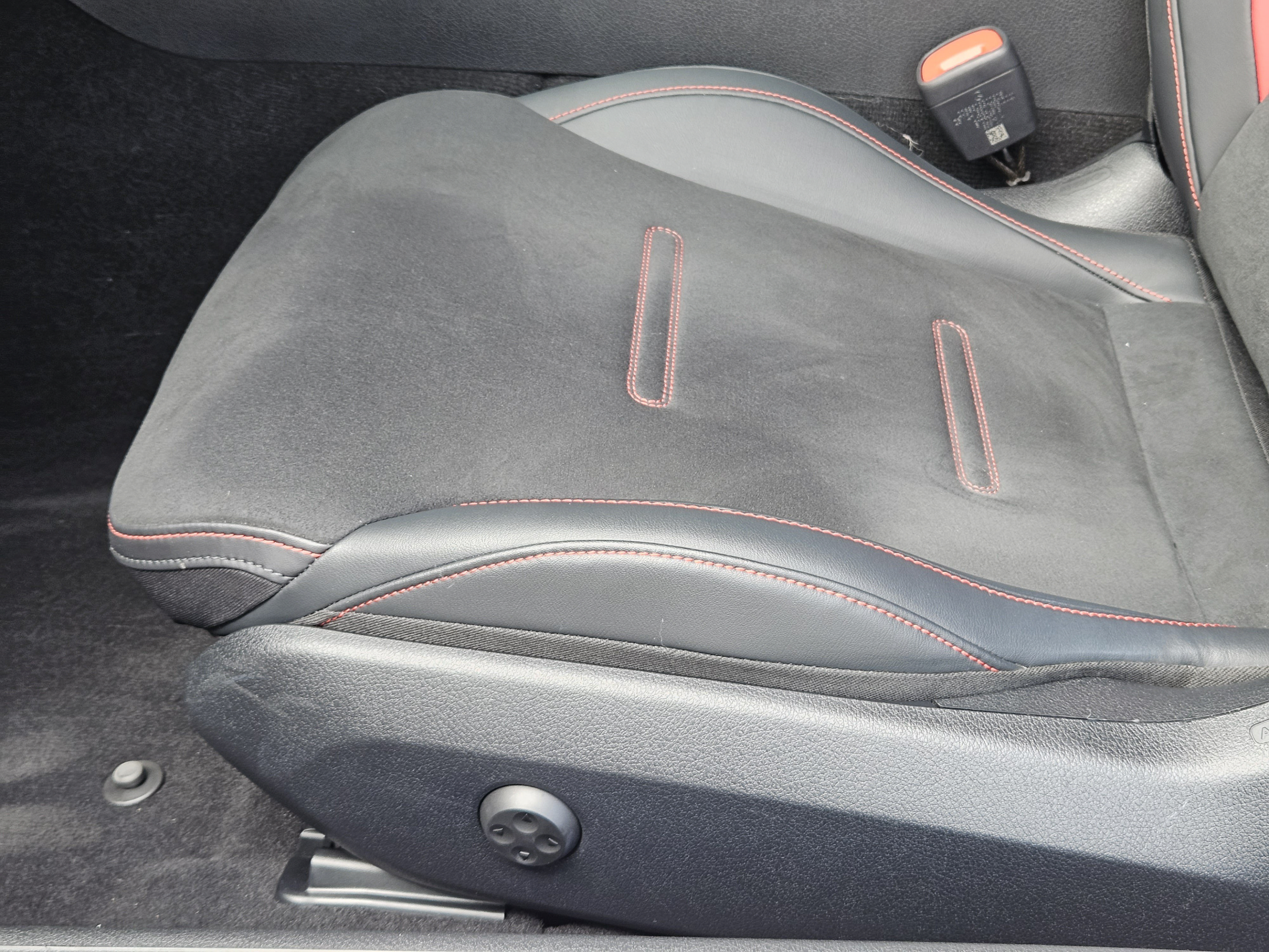 Certified 2024 Mercedes-Benz CLE 53 AMG 4MATIC image 26