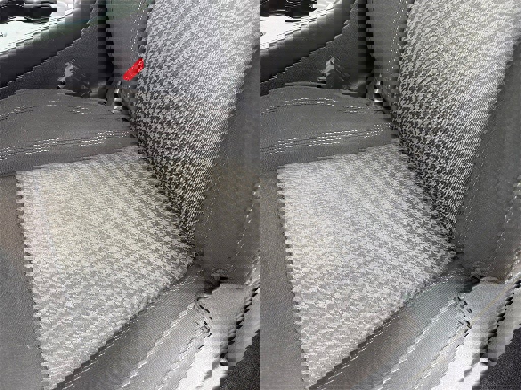 Used 2021 Dodge Challenger SXT w/ Blacktop Package image 17