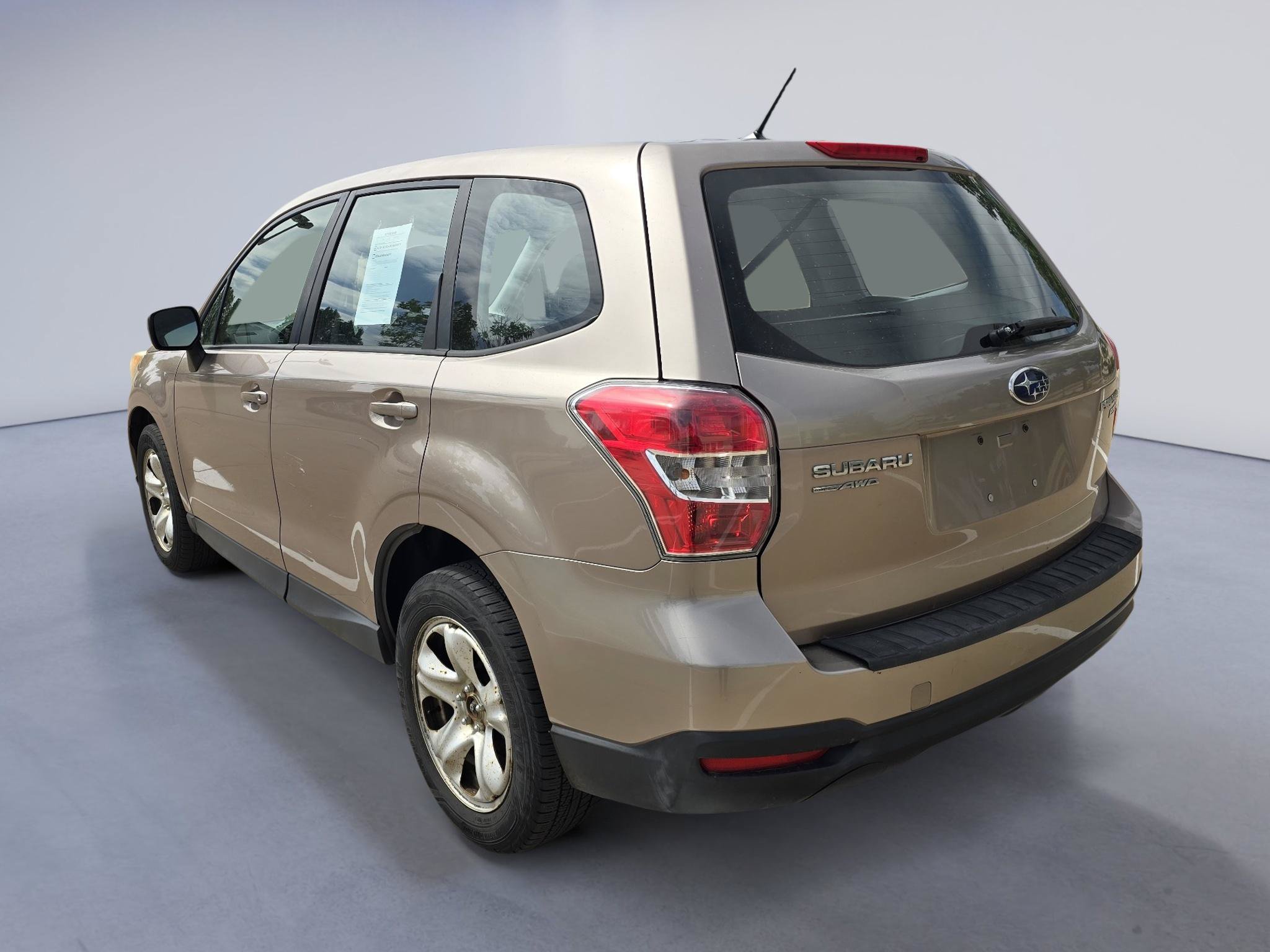 Used 2014 Subaru Forester 2.5i AWD/4WD image 3