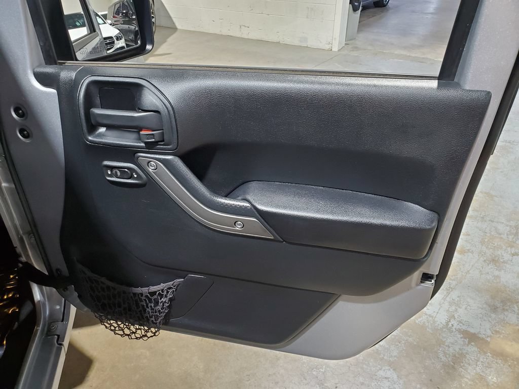 Used 2016 Jeep Wrangler Unlimited Sport w/ Quick Order Package 24S AWD/4WD image 17