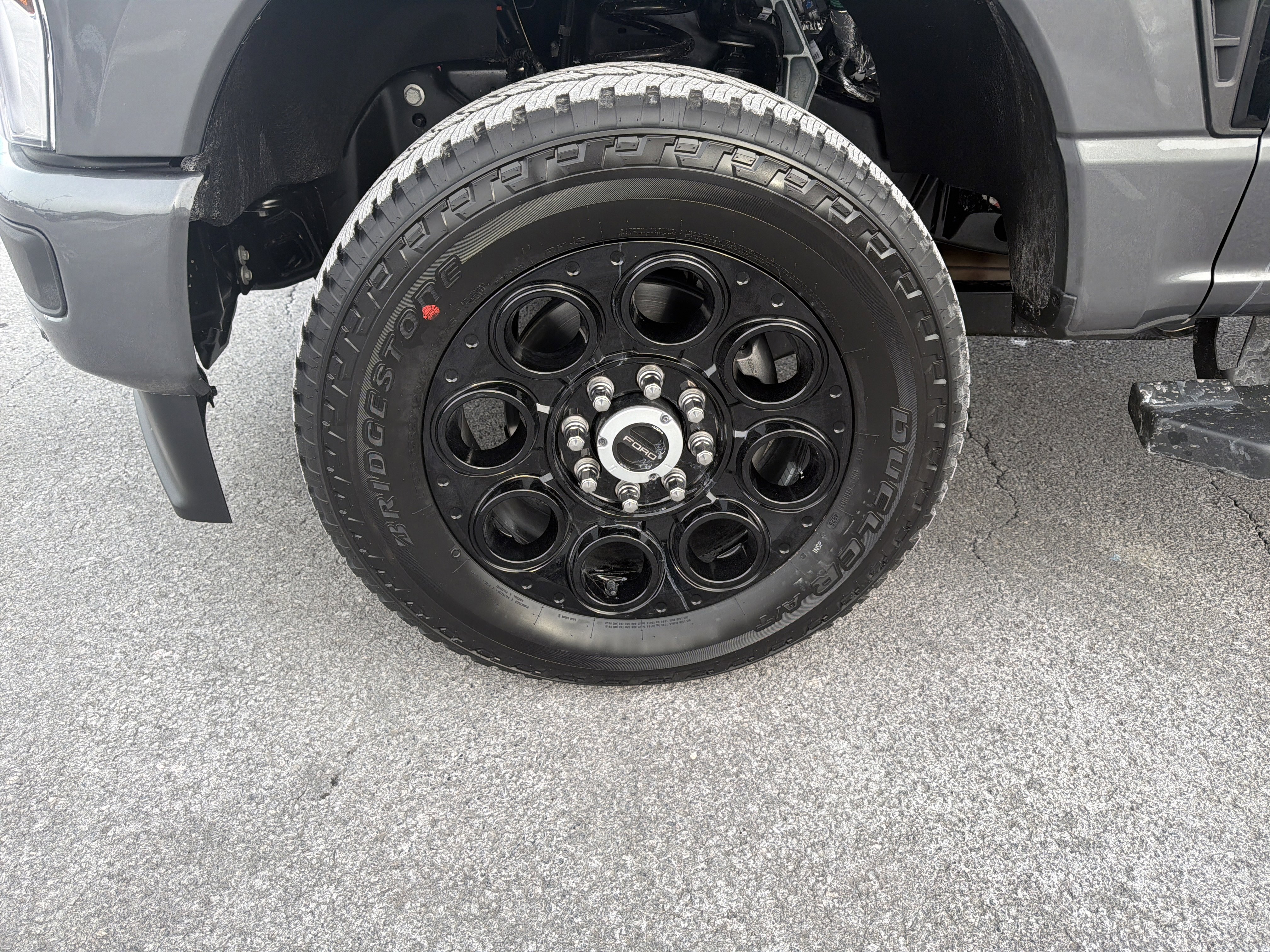 New 2026 Ford F350 Lariat w/ Black Appearance Package image 11