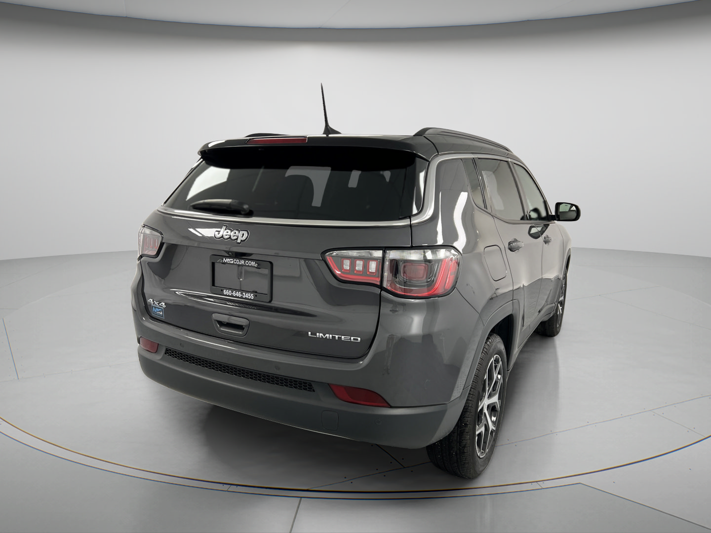 Used 2024 Jeep Compass Limited AWD/4WD image 8