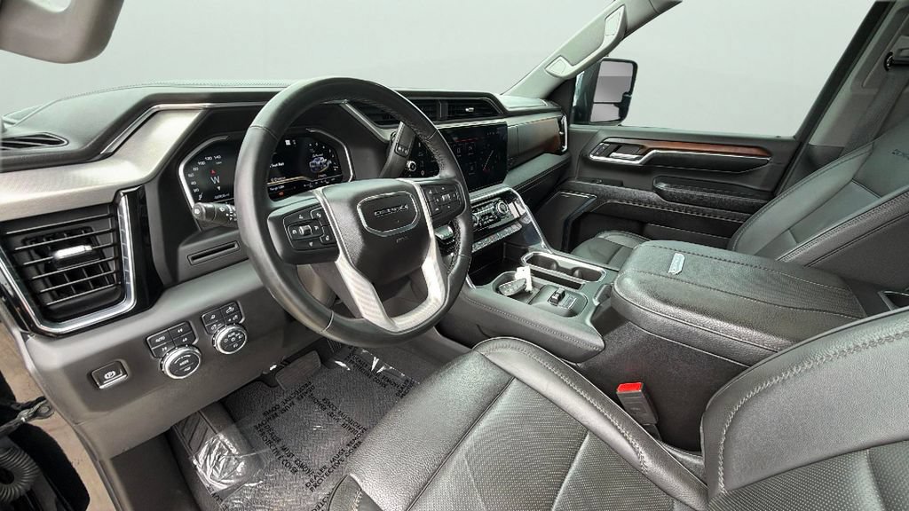Used 2024 GMC Sierra 2500 Denali AWD/4WD image 18
