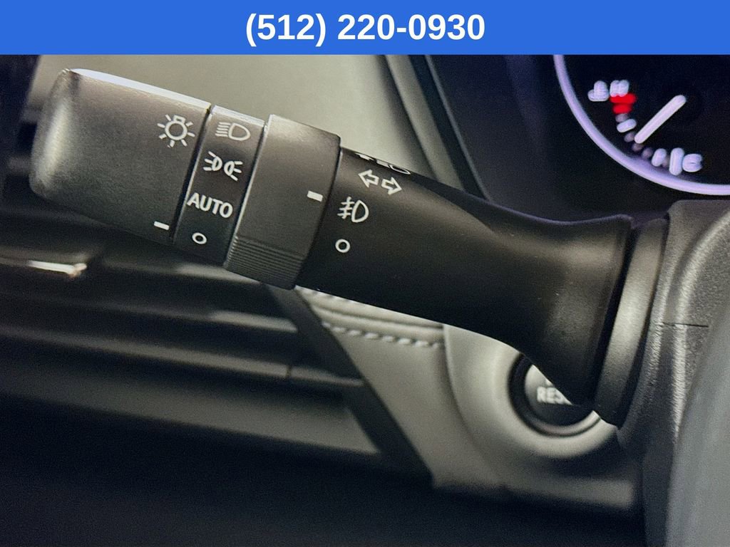 Used 2025 Subaru Outback Premium AWD/4WD image 13