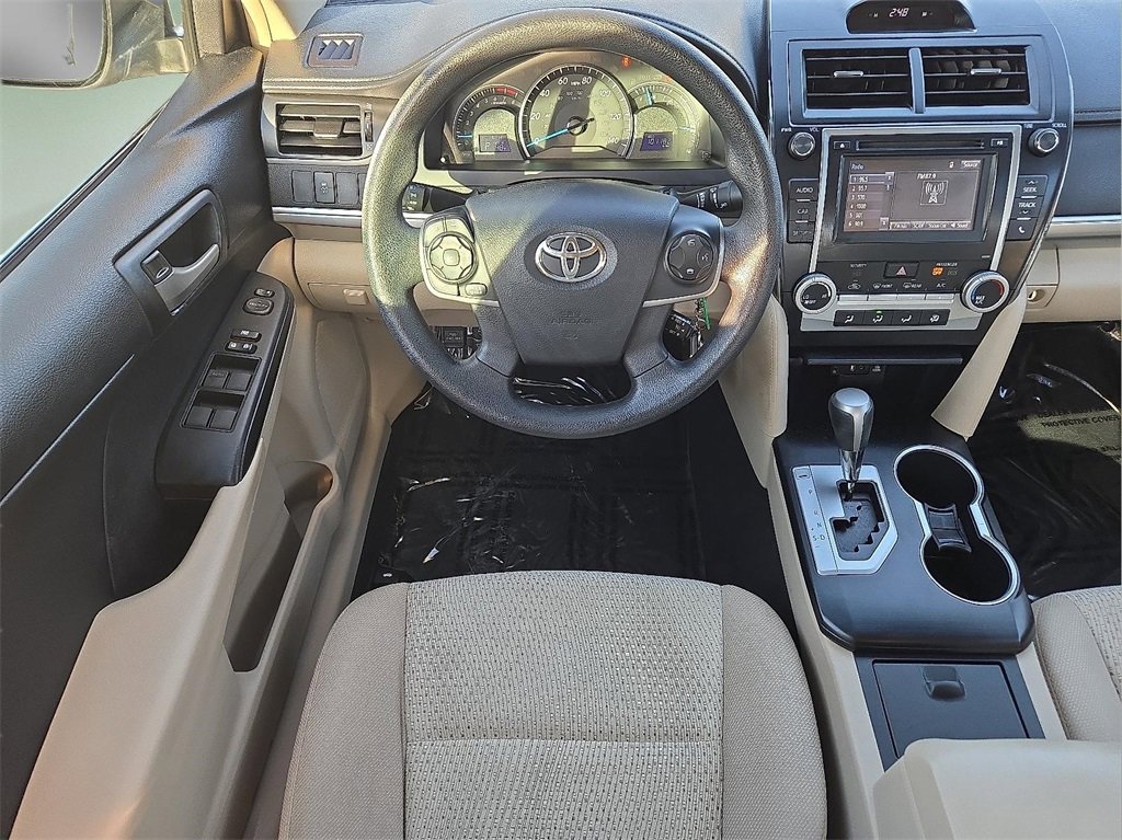 Used 2014 Toyota Camry LE image 13