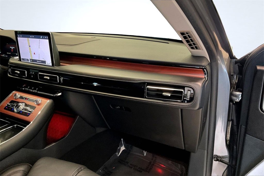 Used 2024 Lincoln Aviator Reserve w/ Equipment Group 201A image 17