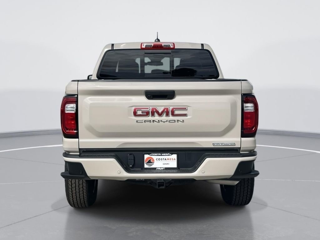 New 2026 GMC Canyon Elevation image 5