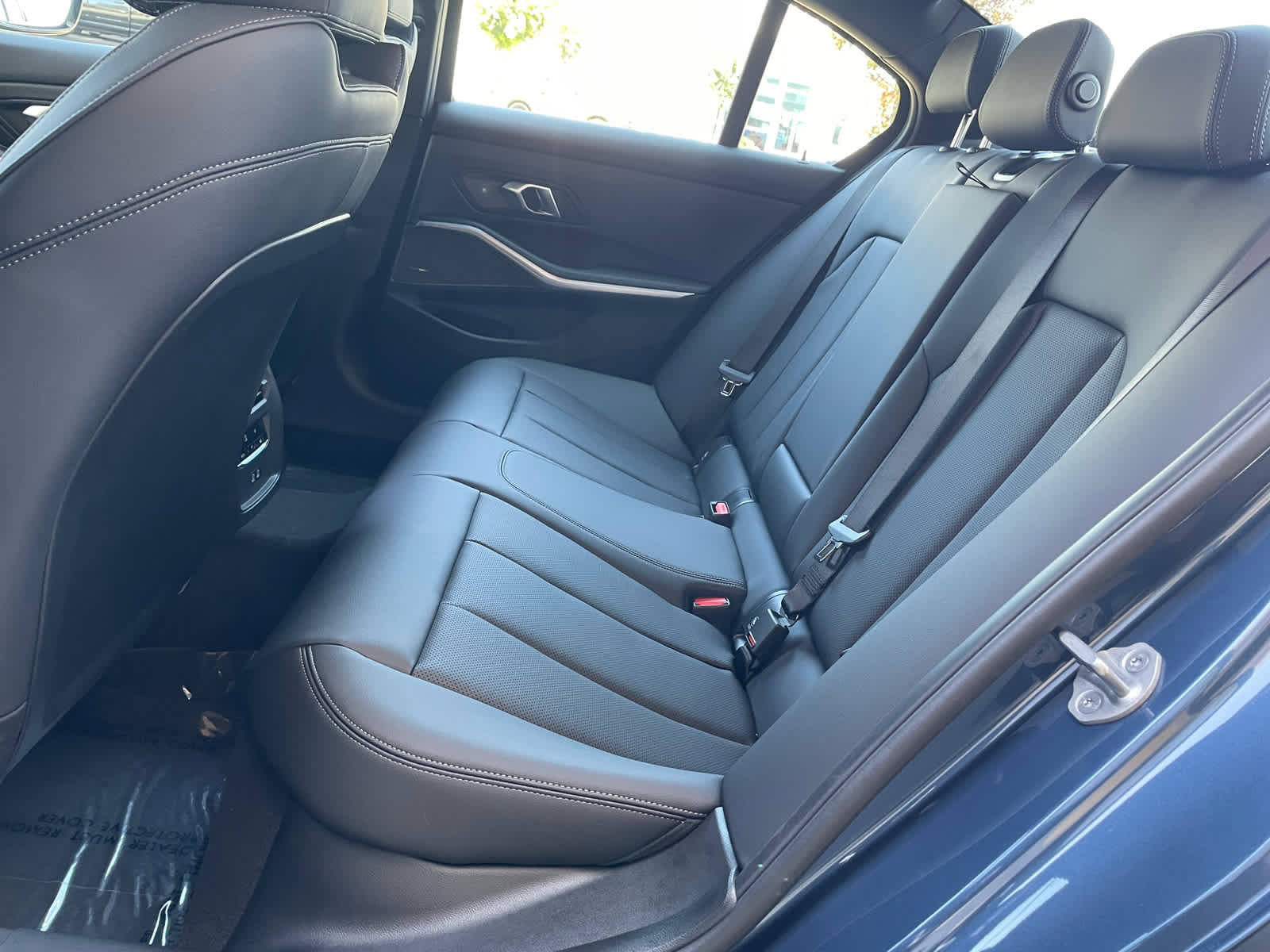 New 2025 BMW 330i Sedan w/ M Sport Package image 8