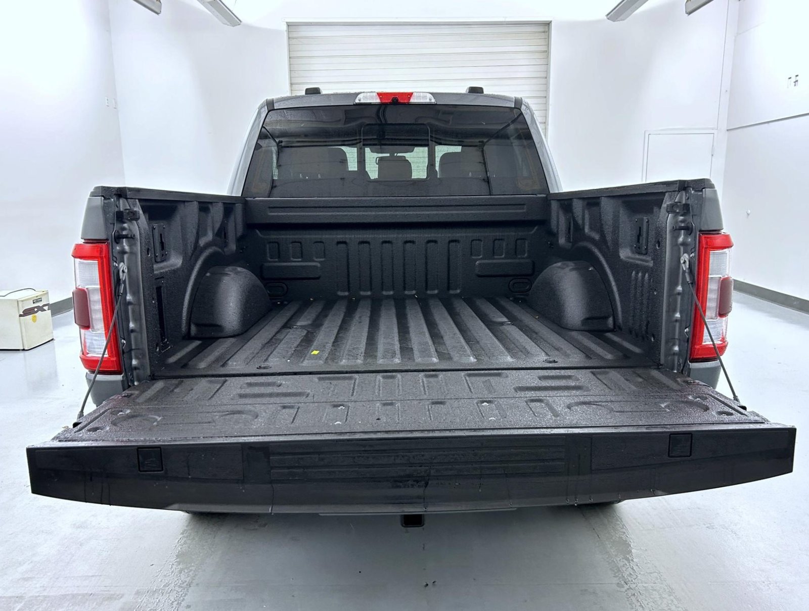 Used 2021 Ford F150 Lariat w/ Max Trailer Tow Package AWD/4WD image 22