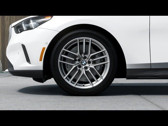 Used 2025 BMW 530i xDrive image 8