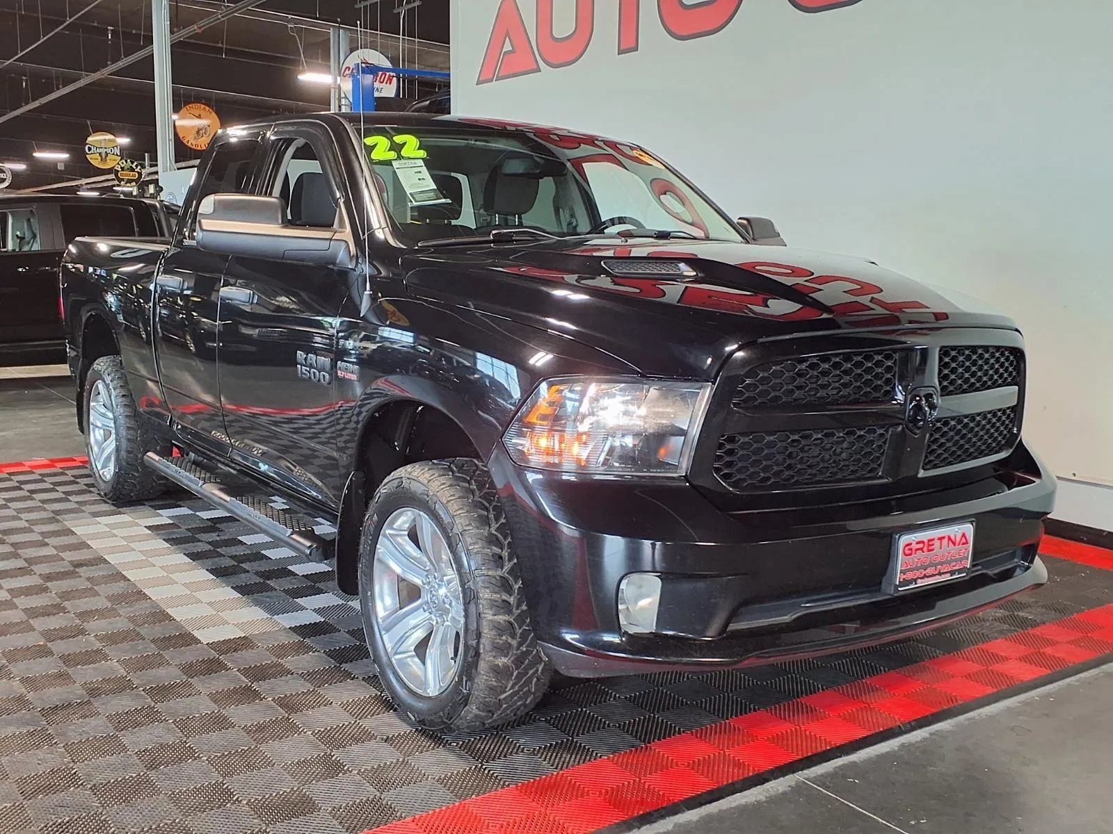 Used 2022 RAM 1500 Express w/ Wheel & Sound Group AWD/4WD image 2