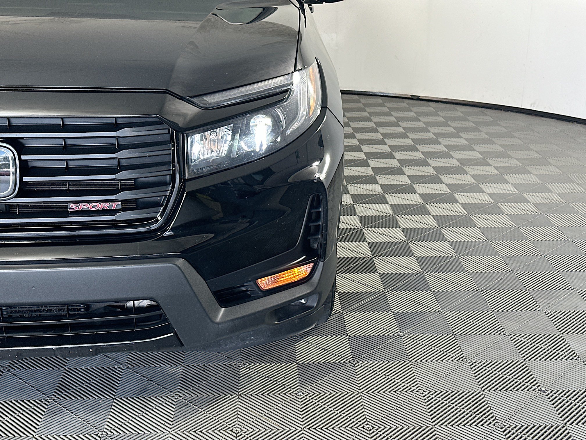 Used 2022 Honda Ridgeline Sport image 9