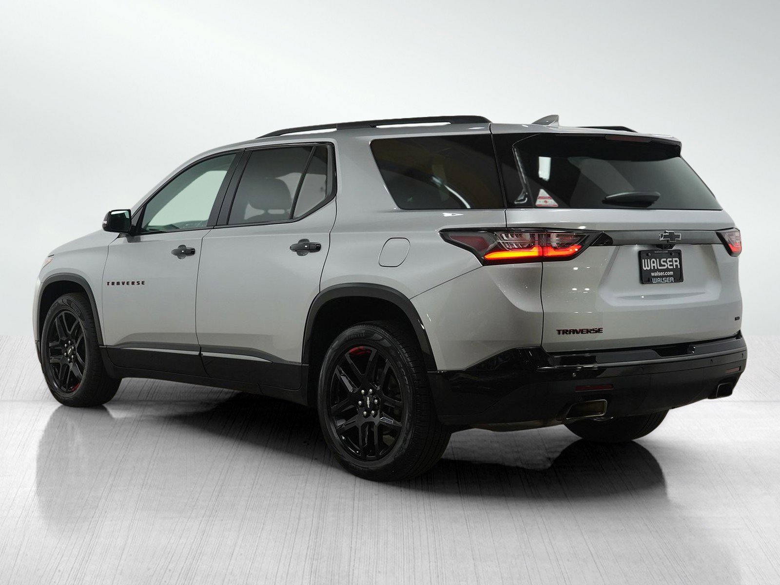 Used 2019 Chevrolet Traverse Premier w/ Redline Edition image 3