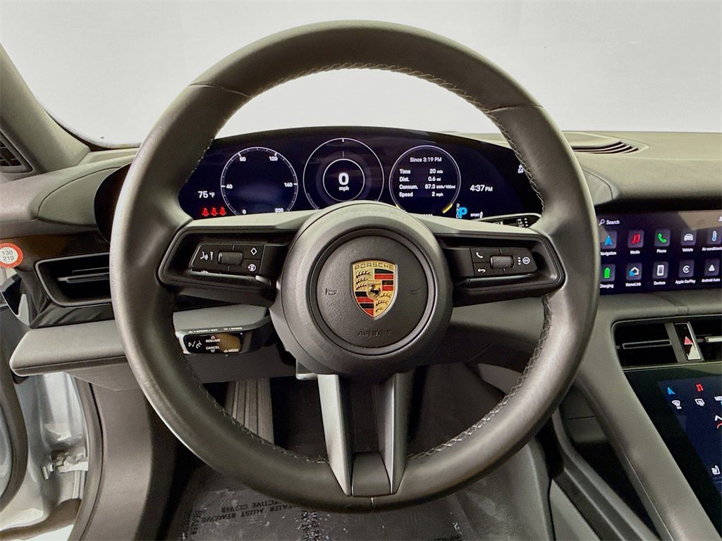 Used 2024 Porsche Taycan image 15