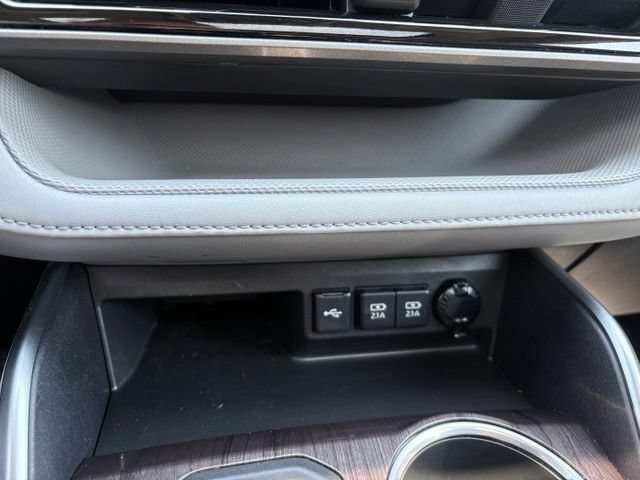 Used 2021 Toyota Highlander Limited AWD/4WD image 32