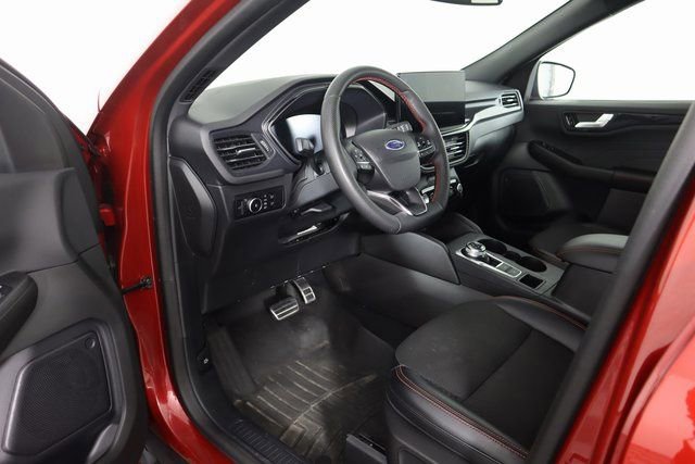 Certified 2023 Ford Escape ST-Line Elite AWD/4WD image 27