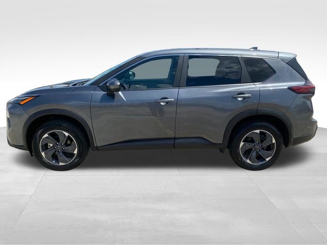 Used 2025 Nissan Rogue SV FWD image 2