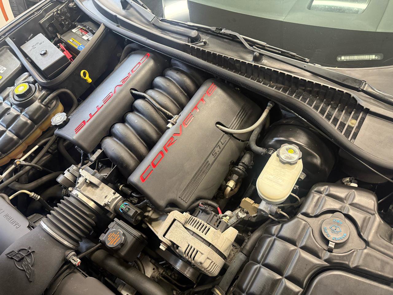 Used 2000 Chevrolet Corvette Convertible image 25