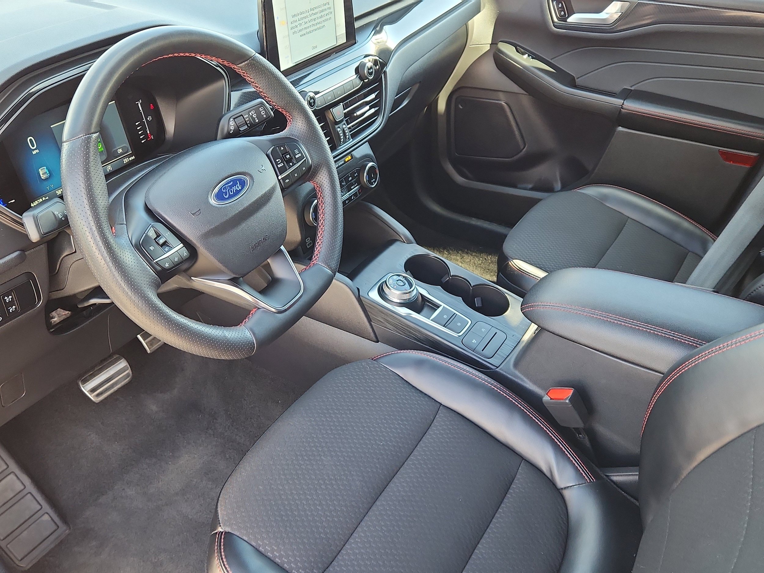 Used 2024 Ford Escape ST-Line AWD/4WD image 9