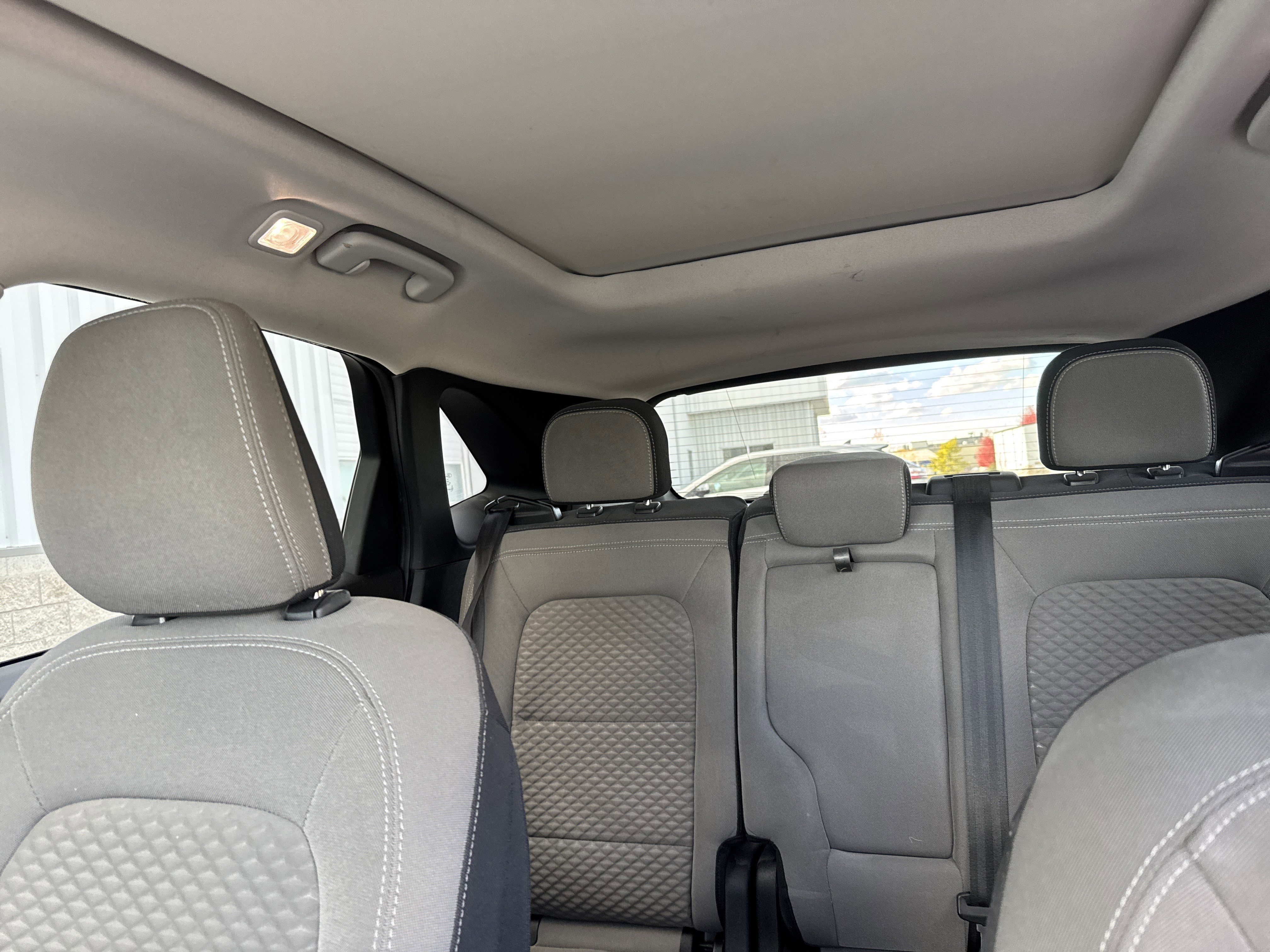 Used 2021 Ford Escape SE w/ SE Sport Appearance Package image 41