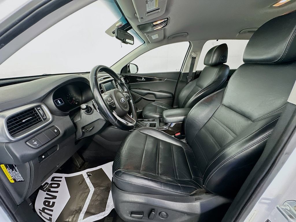 Used 2017 Kia Sorento EX FWD image 19