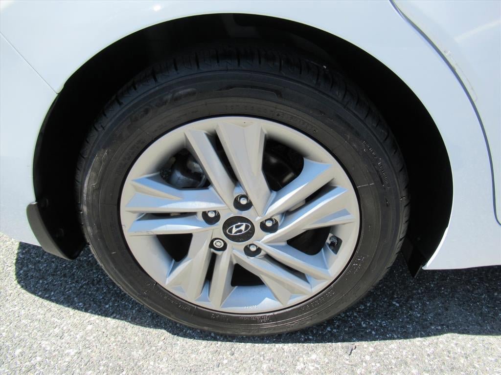 Used 2020 Hyundai Elantra SEL FWD image 8