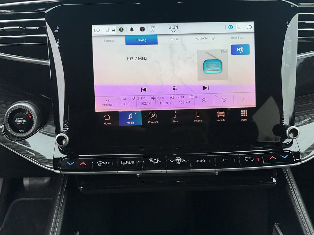 Used 2022 Jeep Wagoneer Series III w/ Rear Seat Video Group 1 image 32