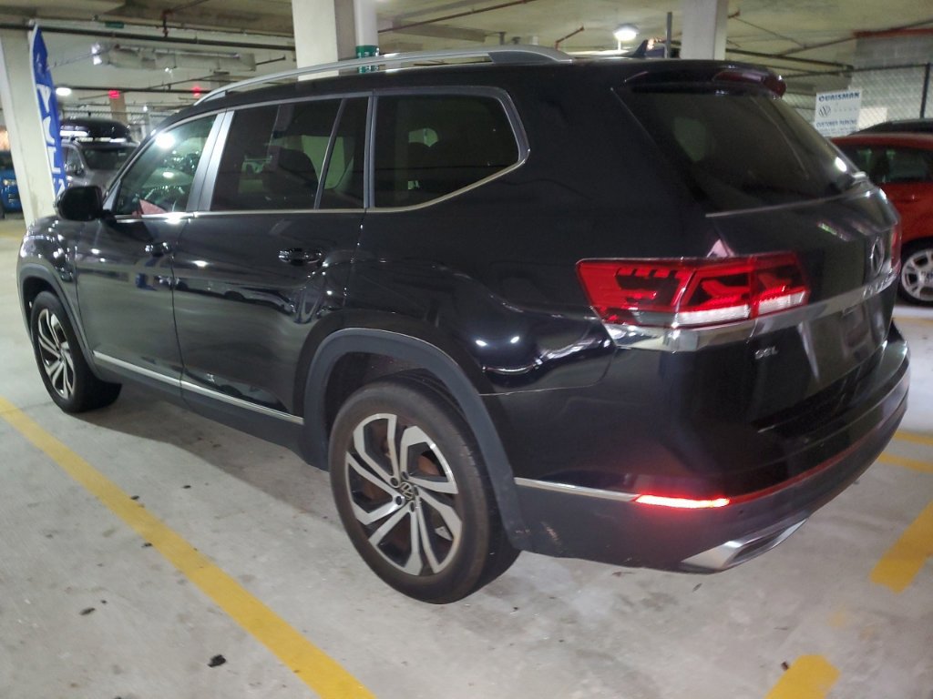 Used 2023 Volkswagen Atlas SEL AWD/4WD image 4