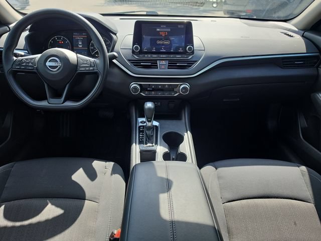 Certified 2025 Nissan Altima 2.5 S FWD image 12