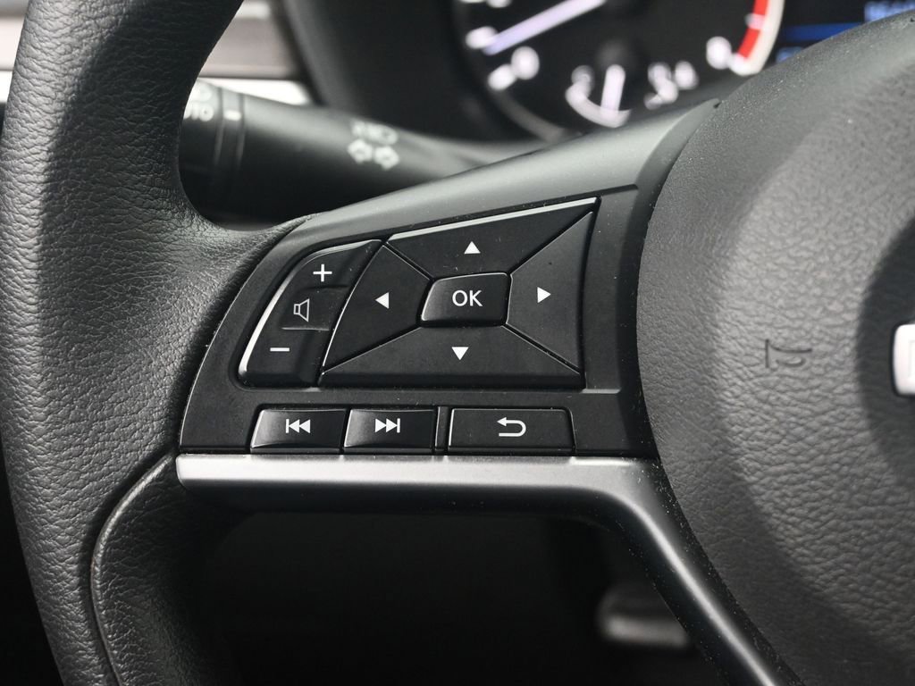 Used 2023 Nissan Altima 2.5 SV image 14