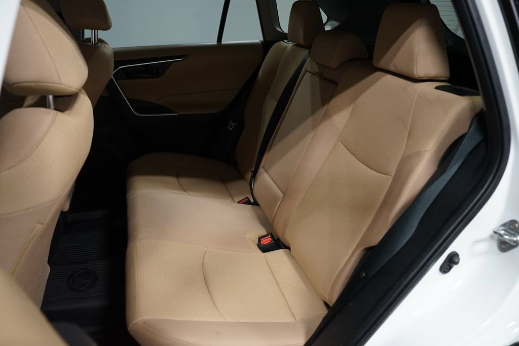 Certified 2025 Toyota RAV4 LE AWD/4WD image 28